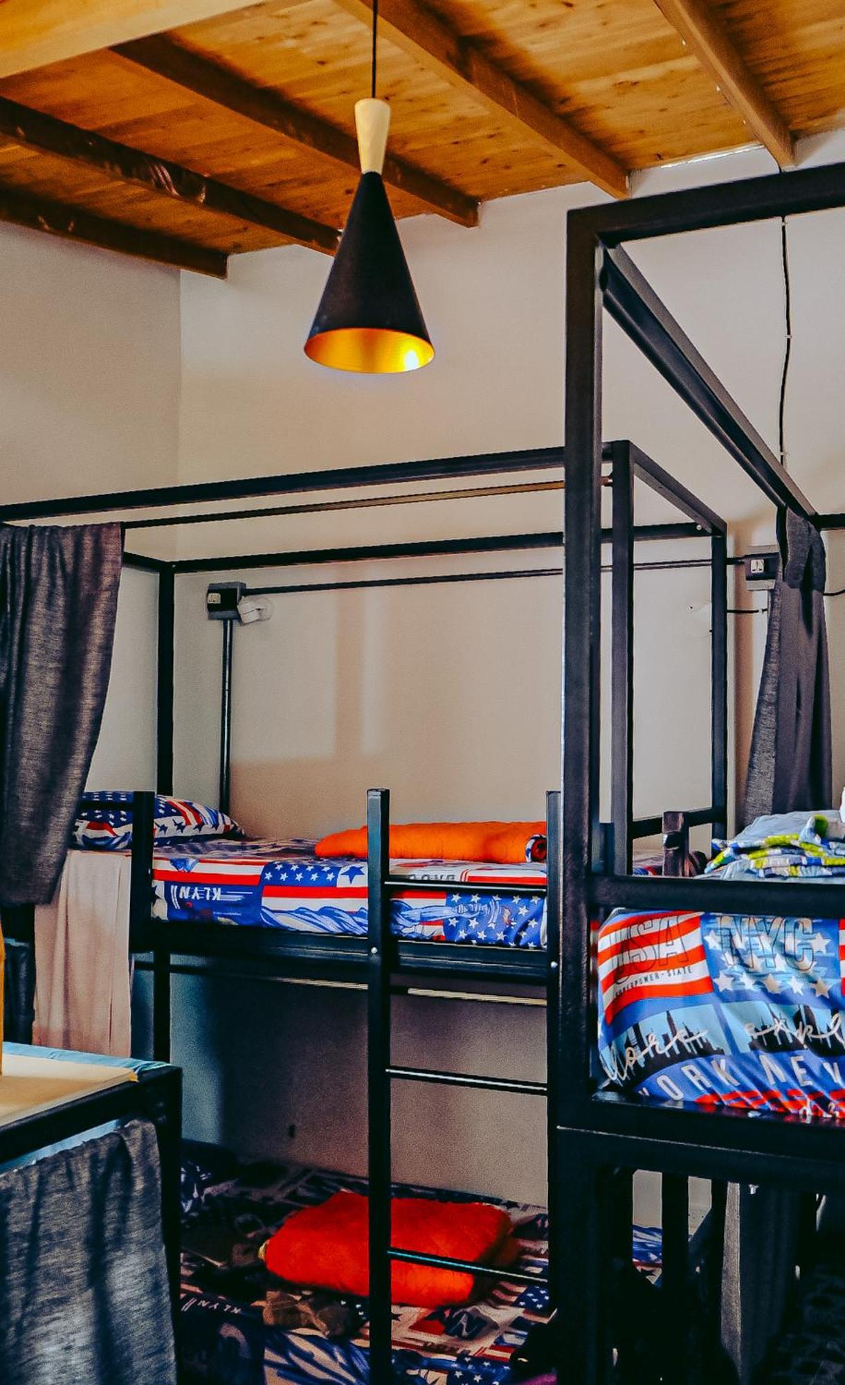 Hostel Metro Floresta Alojamiento 메딜린 외부 사진